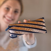 Metallic Pouch - ZIPIT